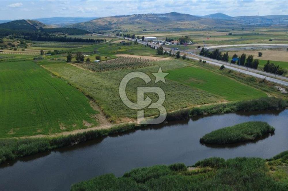 YALI MAHALLESİ ADACIK MEVKİNDE 7358m2 TEK TAPU YOLA CEPHE