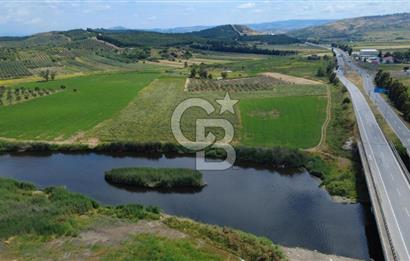 YALI MAHALLESİ ADACIK MEVKİNDE 7358m2 TEK TAPU YOLA CEPHE