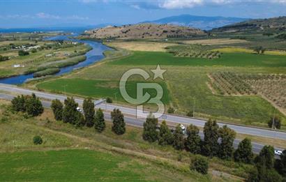 YALI MAHALLESİ ADACIK MEVKİNDE 7358m2 TEK TAPU YOLA CEPHE