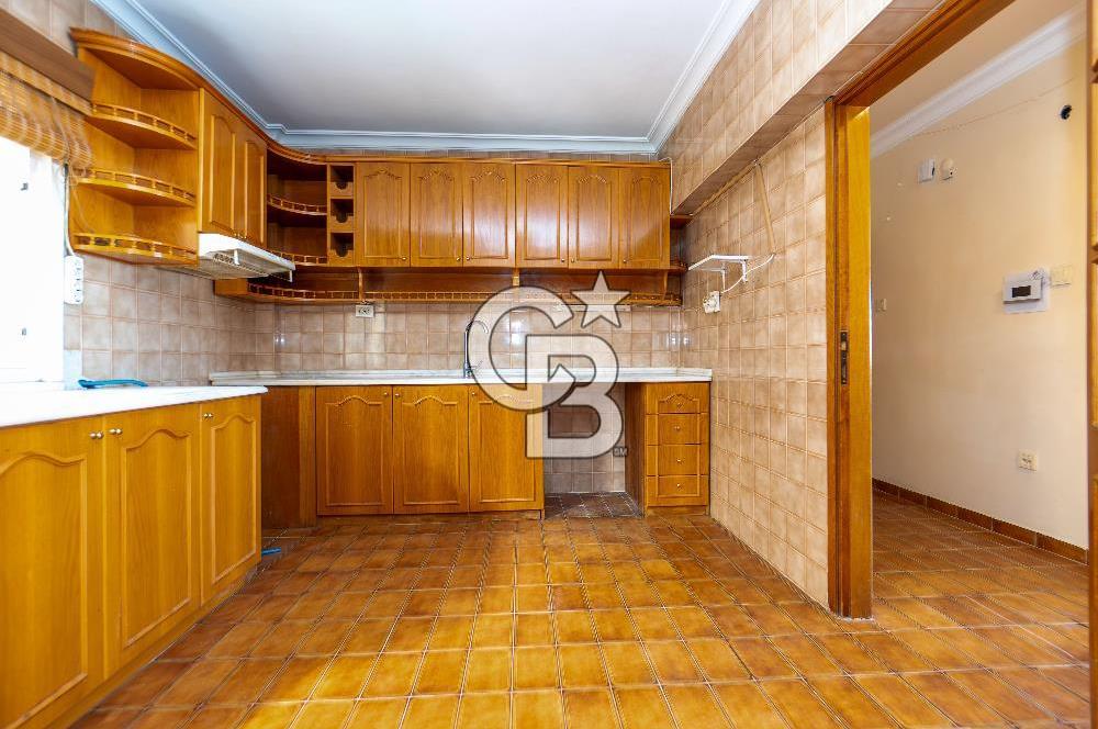 FENERYOLU'nda FERAH 3+1 KİRALIK DAİRE
