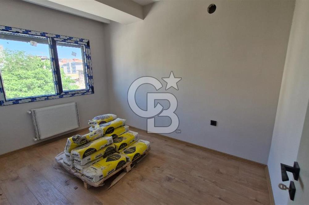 İzmir Çiğli Harmandalı' da Oturuma Hazır 1+1 Satılık Daire CB PH