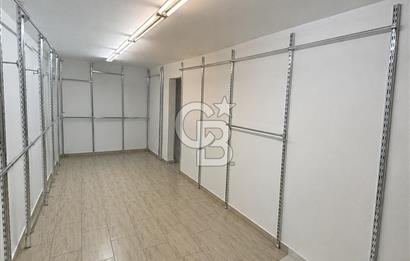 Kemeraltı Tekstil Bölgesinde Asansörlü 30 m² İş Yeri