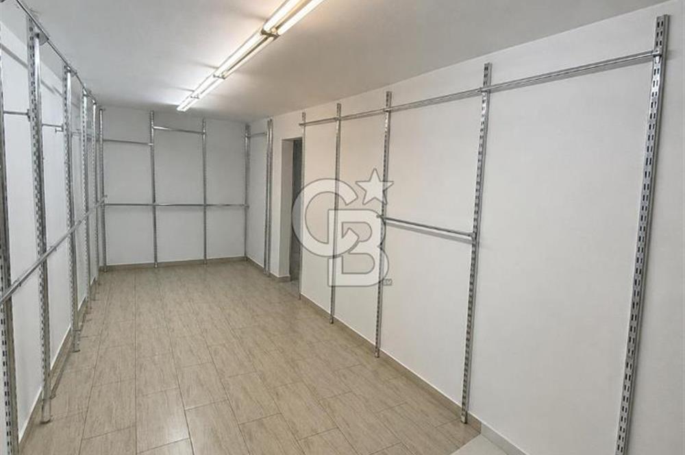Kemeraltı Tekstil Bölgesinde Asansörlü 30 m² İş Yeri