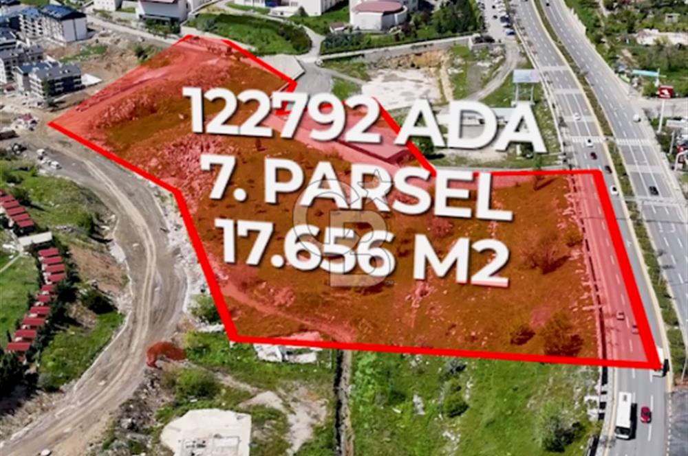 İNCEK'İN KALBİNDE EMSALSİZ KONUMDA CADDE CEPHELİ ARSA