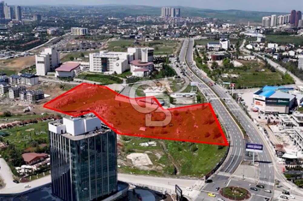 İNCEK'İN KALBİNDE EMSALSİZ KONUMDA CADDE CEPHELİ ARSA