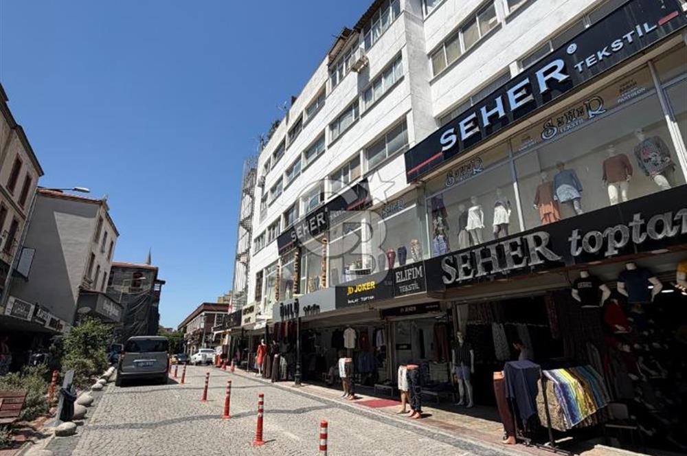 Kemeraltı Tekstil Bölgesinde Asansörlü 30 m² İş Yeri