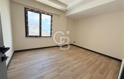 SİTE İÇERİSİNDE KAPALI OTOPARKLI 2+1 ARA KAT DAİRE