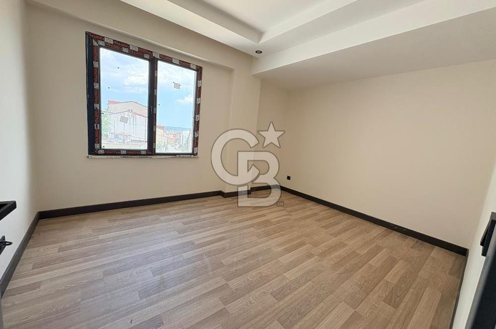 SİTE İÇERİSİNDE KAPALI OTOPARKLI 2+1 ARA KAT DAİRE