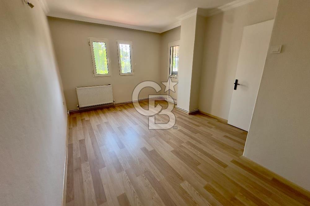 URLA İSKELE TAM MERKEZİNDE KİRALIK DENİZE 100MT 3+1 MÜSTAKİL EV
