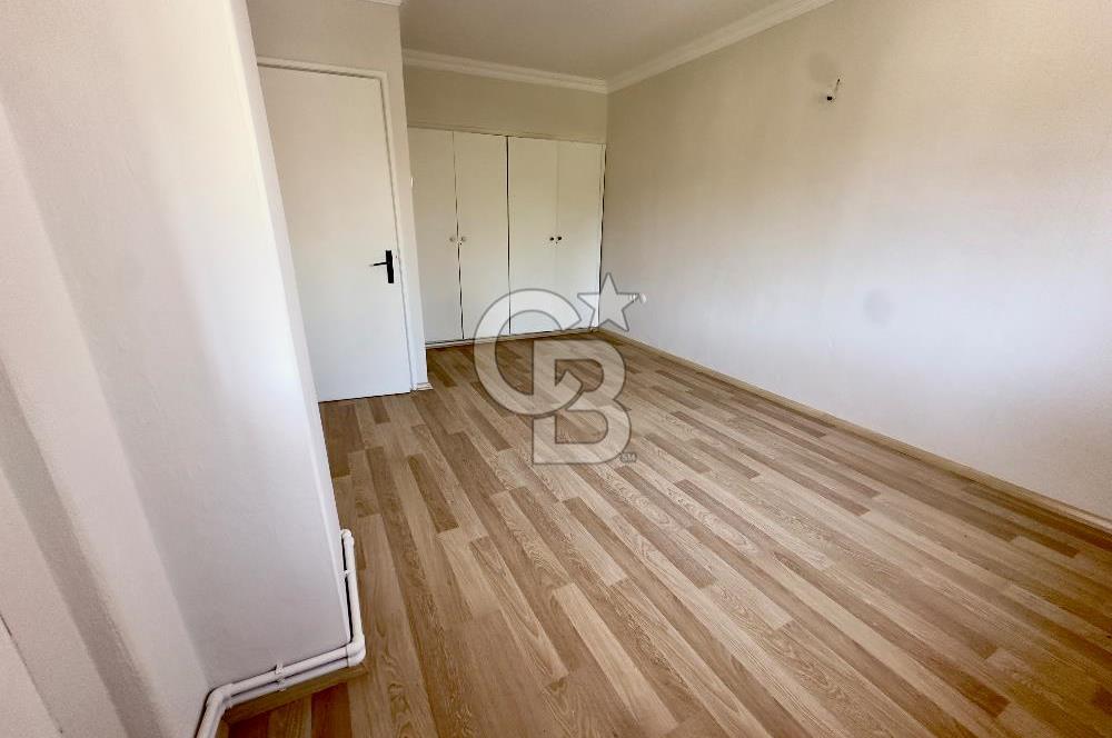 URLA İSKELE TAM MERKEZİNDE KİRALIK DENİZE 100MT 3+1 MÜSTAKİL EV