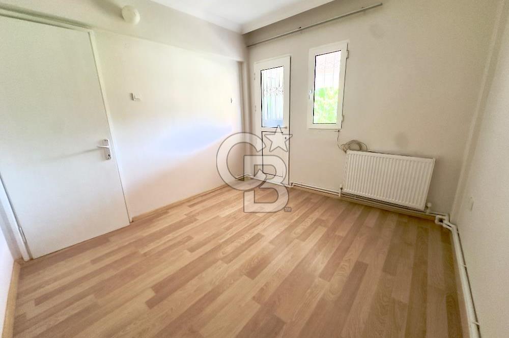 URLA İSKELE TAM MERKEZİNDE KİRALIK DENİZE 100MT 3+1 MÜSTAKİL EV