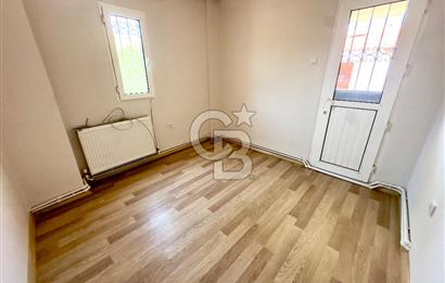 URLA İSKELE TAM MERKEZİNDE KİRALIK DENİZE 100MT 3+1 MÜSTAKİL EV