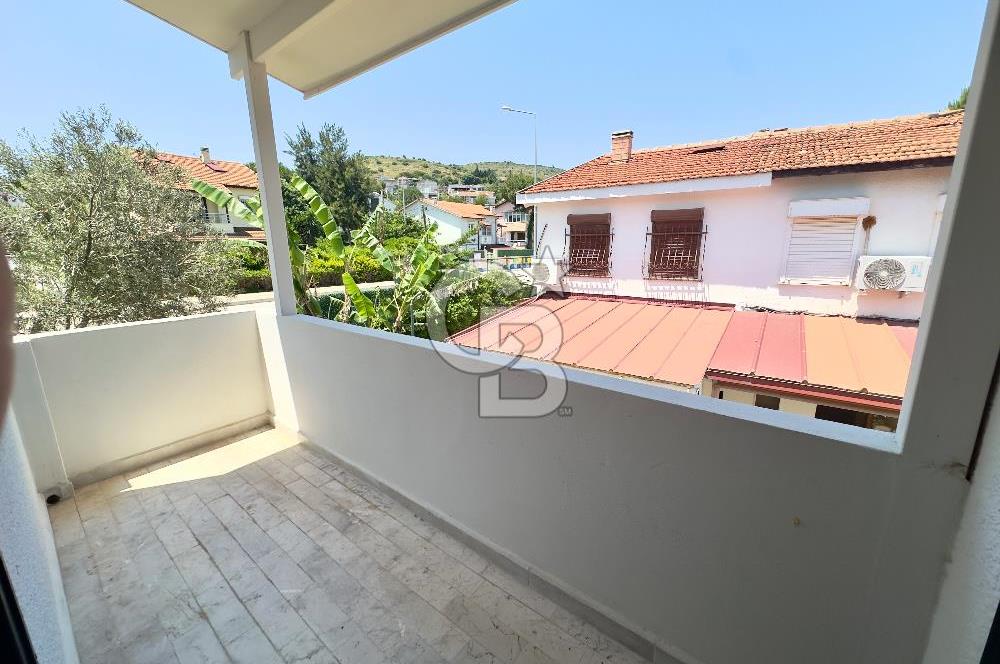 URLA İSKELE TAM MERKEZİNDE KİRALIK DENİZE 100MT 3+1 MÜSTAKİL EV