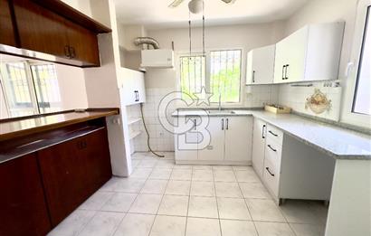 URLA İSKELE TAM MERKEZİNDE KİRALIK DENİZE 100MT 3+1 MÜSTAKİL EV