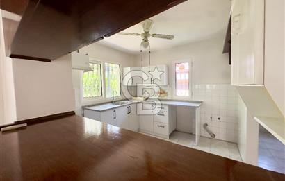 URLA İSKELE TAM MERKEZİNDE KİRALIK DENİZE 100MT 3+1 MÜSTAKİL EV