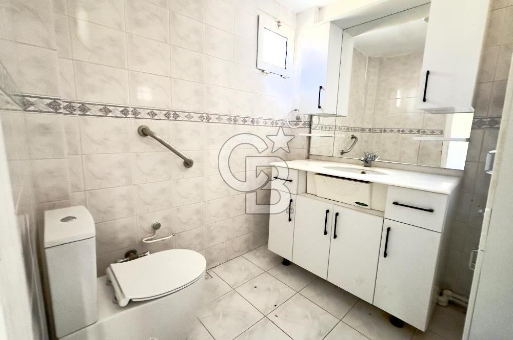URLA İSKELE TAM MERKEZİNDE KİRALIK DENİZE 100MT 3+1 MÜSTAKİL EV