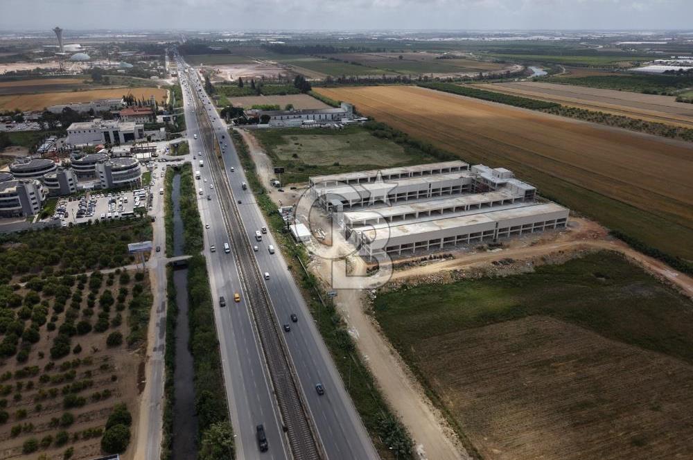 ANTALYA OTONOMİDE SATILIK KÖŞE DÜKKAN / İŞ MERKEZİ