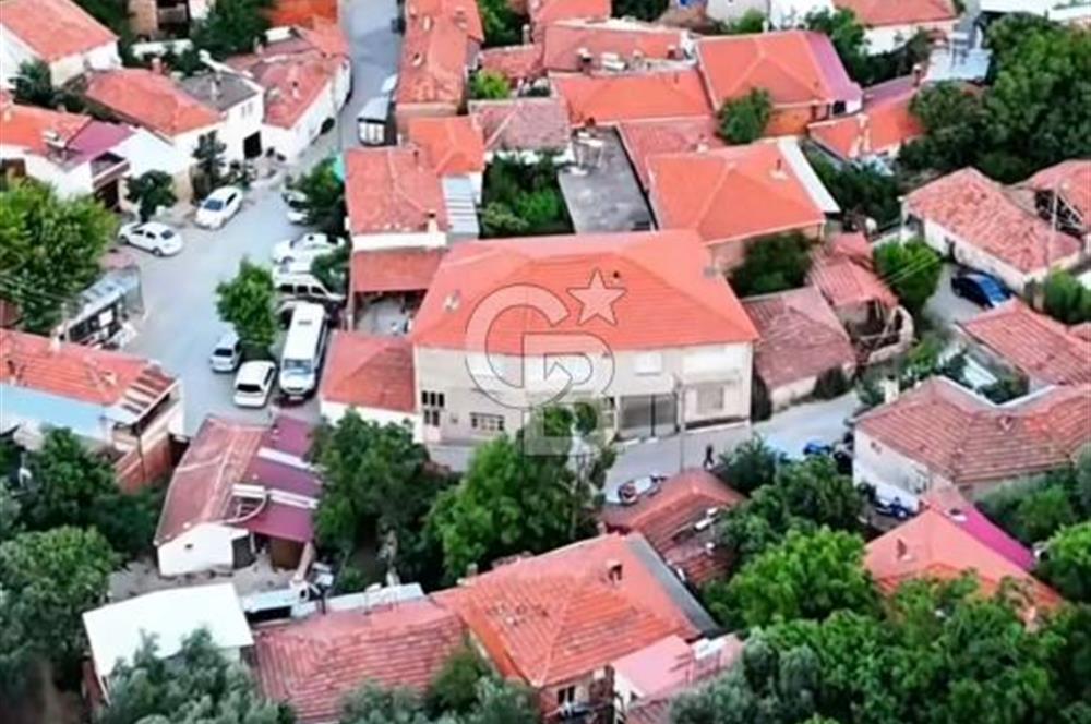 İzmir Bergama Tırmanlar 7937 M2 Bedava Yatırımlık Satılık Tarla