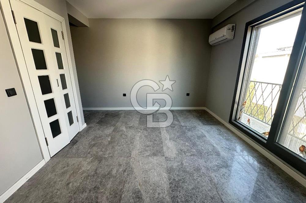 Sığacığın Kalbinde Marina Manzaralı 4+2 Villa