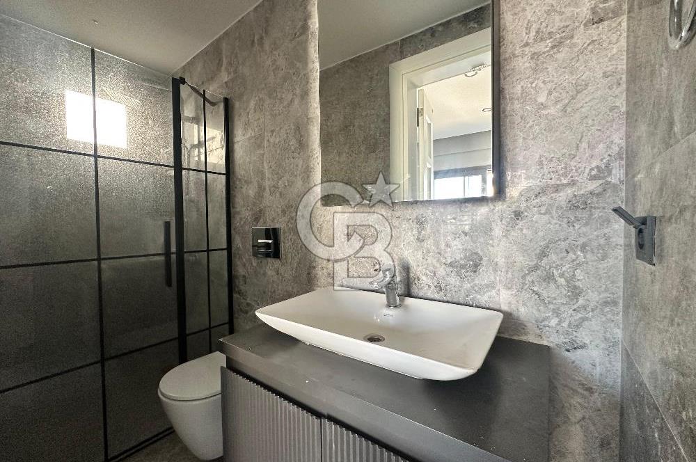 Sığacığın Kalbinde Marina Manzaralı 4+2 Villa