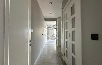 Sığacığın Kalbinde Marina Manzaralı 4+2 Villa