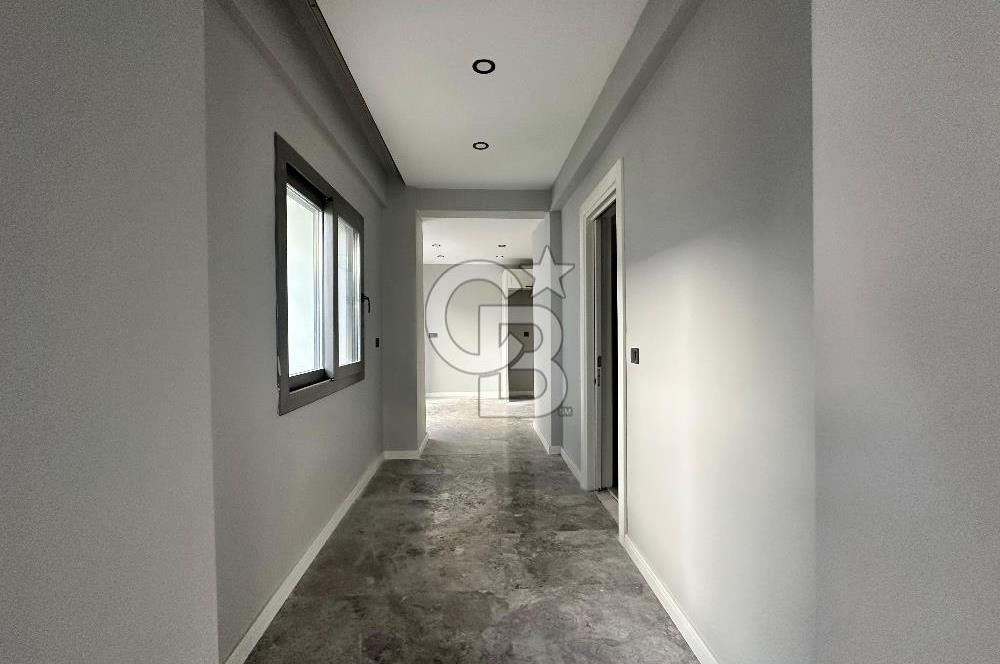 Sığacığın Kalbinde Marina Manzaralı 4+2 Villa