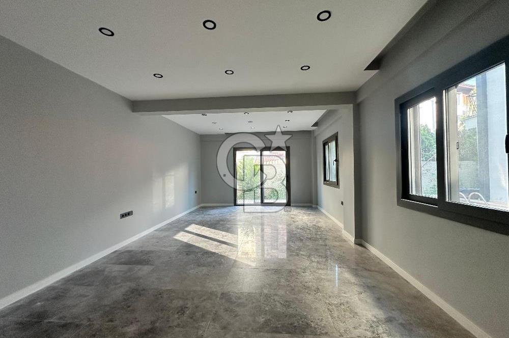 Sığacığın Kalbinde Marina Manzaralı 4+2 Villa