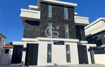 Sığacığın Kalbinde Marina Manzaralı 4+2 Villa