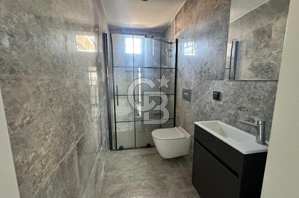 Sığacığın Kalbinde Marina Manzaralı 4+2 Villa
