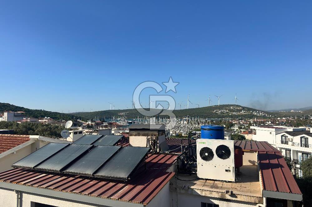 Sığacığın Kalbinde Marina Manzaralı 4+2 Villa