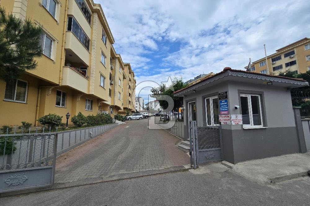 TUZLA DEĞERLİ LOKASYON NEZİH SİTEDE DUBLEKS DAİRE