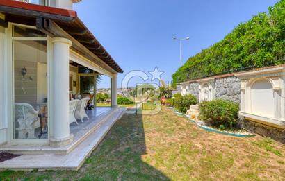 Çeşme Dalyan'da Deniz Manzaralı Satılık 4+2 Tripleks