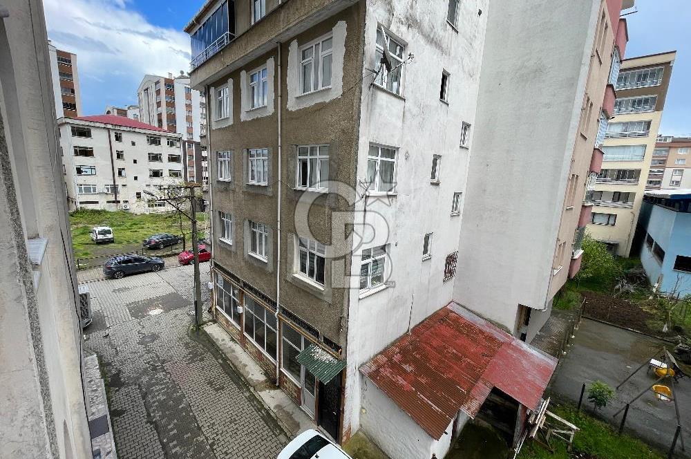 BEŞİKDÜZÜ MERKEZİ KONUMDA SATILIK 3+1 DAİRE