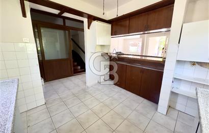 URLA İSKELE TAM MERKEZİNDE KİRALIK DENİZE 100MT 3+1 MÜSTAKİL EV