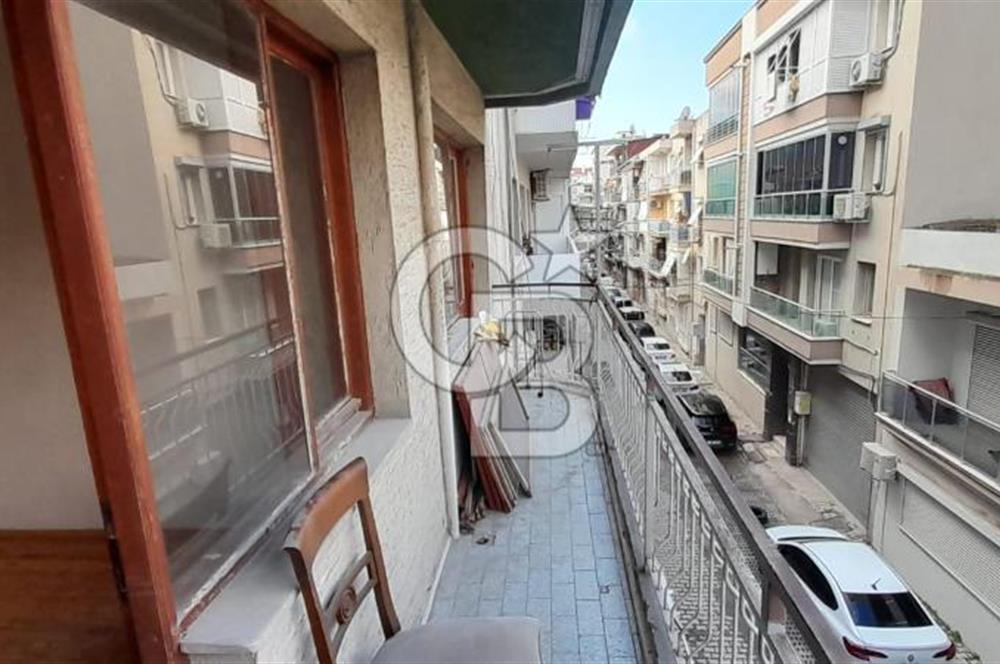 BAYRAKLI FUAT EDİP BAKSI'DA METROYA YAKIN, MERKEZİ KONUMDA YATIRIMLIK 2+1 FIRSAT DAİRE!