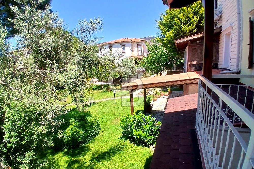 FOÇA İSMETPAŞA MAHALLESİ'NDE KİRALIK 3+1 MÜSTAKİL DUBLEKS EV | SİTE İÇERİSİNDE | ÖZEL PLAJLI