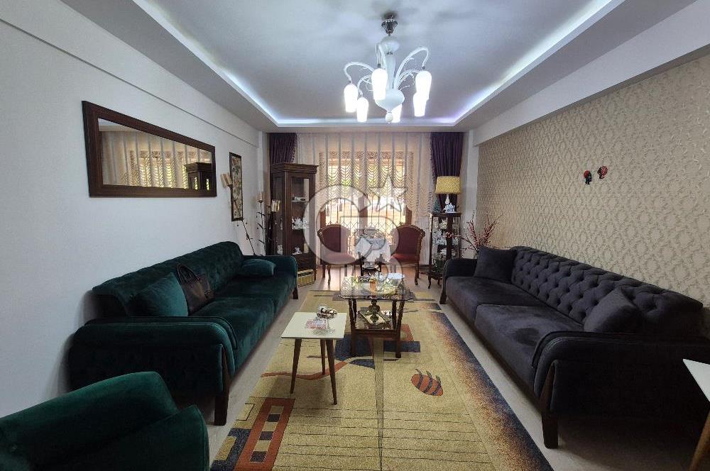 MERKEZ EFENDİ'DE SATILIK OTOPARKLI 3+1