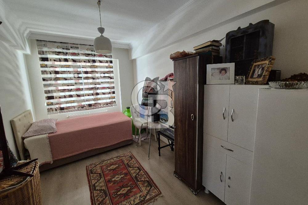 MERKEZ EFENDİ'DE SATILIK OTOPARKLI 3+1