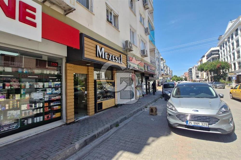 İzmir Karşıyaka Aksoy Caddesi Satılık Kiracılı 30m² Dükkan CB PH