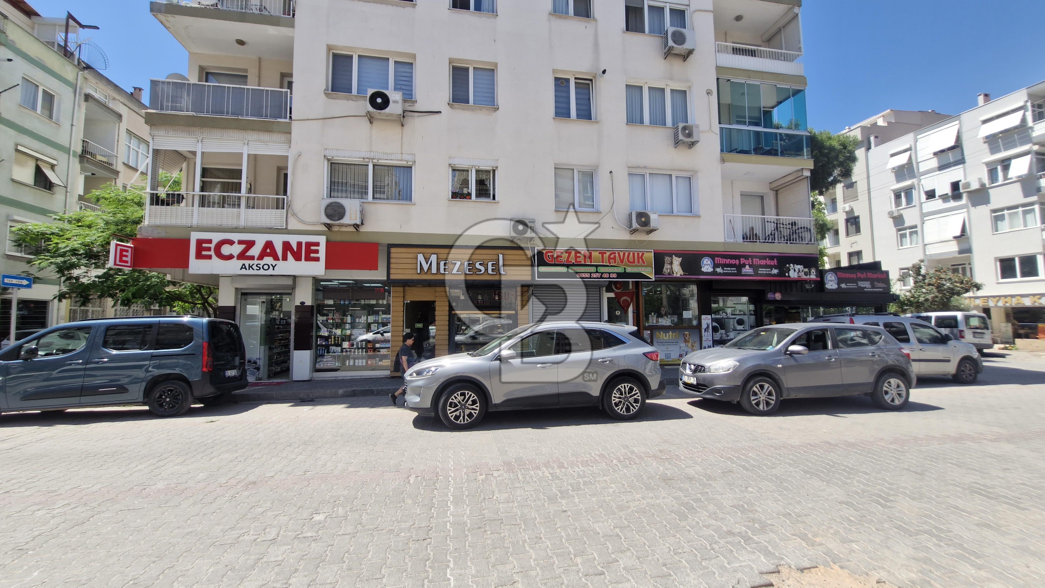 İzmir Karşıyaka Aksoy Caddesi Satılık Kiracılı 30m² Dükkan CB PH