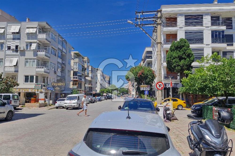İzmir Karşıyaka Aksoy Caddesi Satılık Kiracılı 30m² Dükkan CB PH