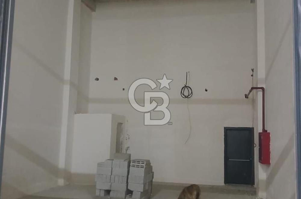 ANTEKS ARIKANLAR SİTESİNDE SATILIK DÜKKAN