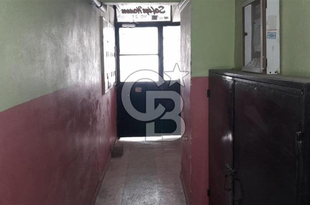 BAYRAKLI FUAT EDİP BAKSI'DA METROYA YAKIN, MERKEZİ KONUMDA YATIRIMLIK 2+1 FIRSAT DAİRE!