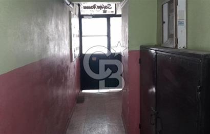 BAYRAKLI FUAT EDİP BAKSI'DA METROYA YAKIN, MERKEZİ KONUMDA YATIRIMLIK 2+1 FIRSAT DAİRE!