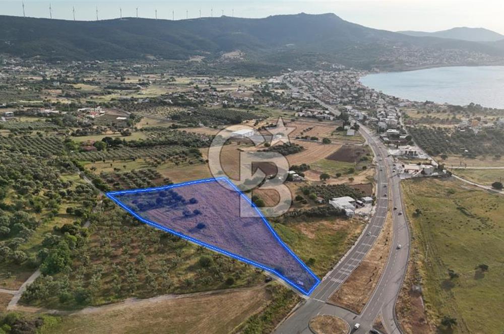 ALİAĞA HOROZGEDİĞİNDE SATILIK VİLLA İMARLI ARSA
