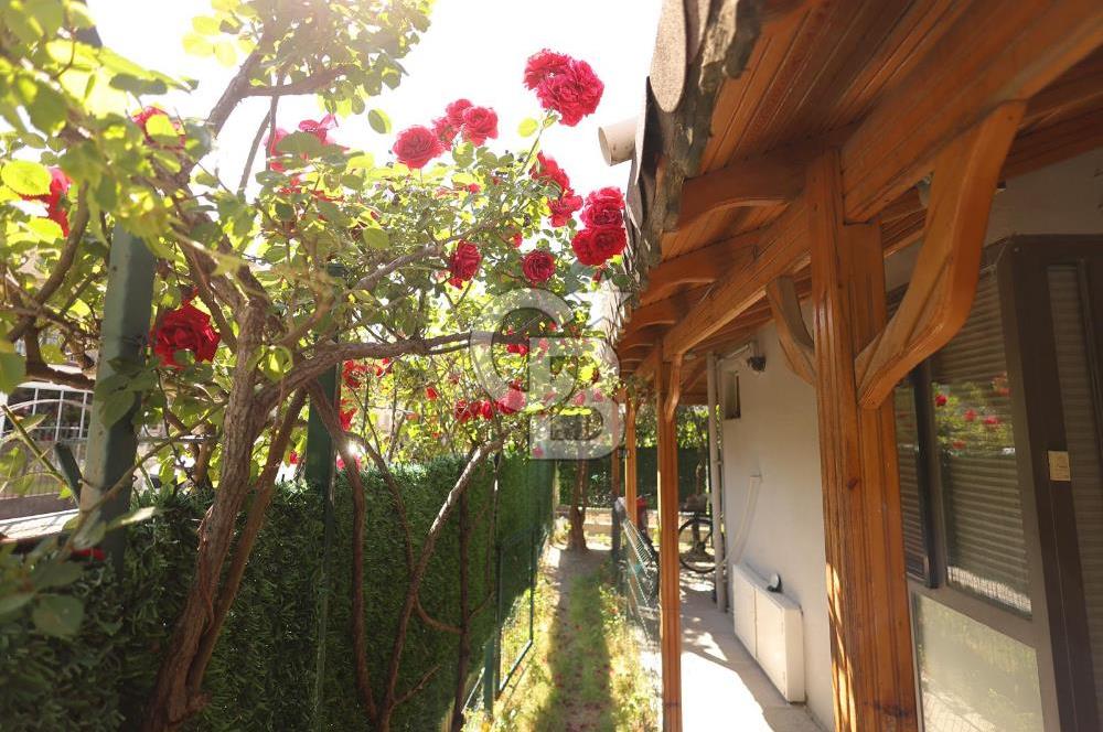 Manisa Güzelyurt'ta Site İçerisinde Villa