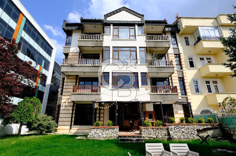 Ümitköy Mutlukentte Çok Amaçlı Kullanıma Uygun Prestijli Villa