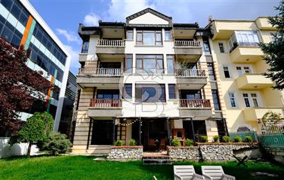 Ümitköy Mutlukentte Çok Amaçlı Kullanıma Uygun Prestijli Villa