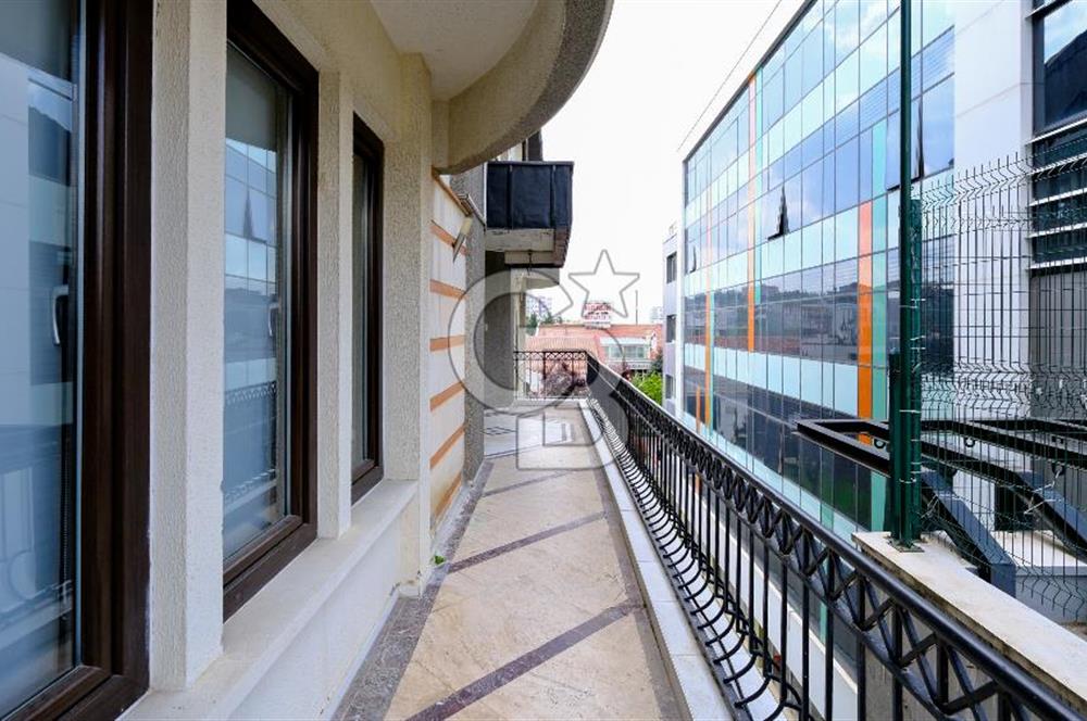 Ümitköy Mutlukentte Çok Amaçlı Kullanıma Uygun Prestijli Villa