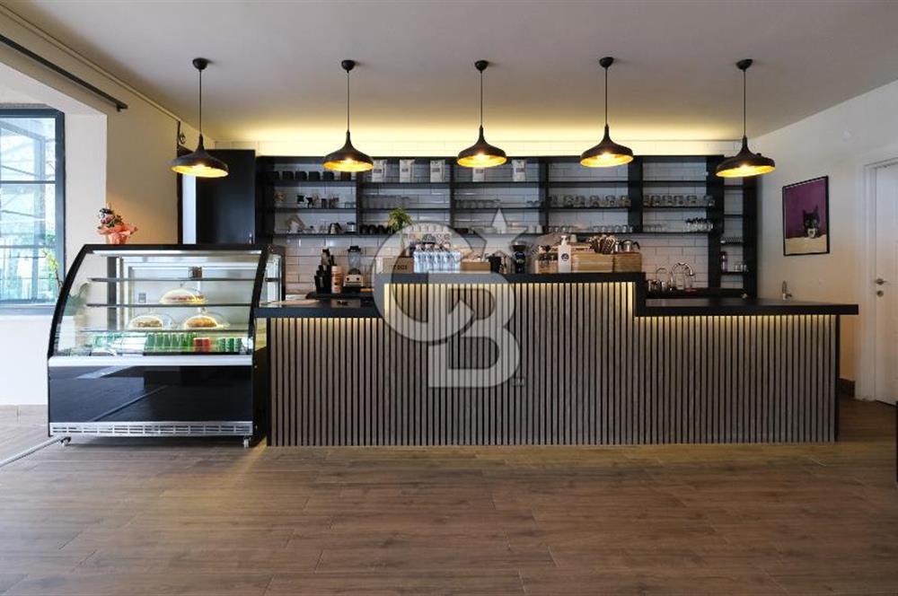 Ümitköy Mutlukentte Çok Amaçlı Kullanıma Uygun Prestijli Villa